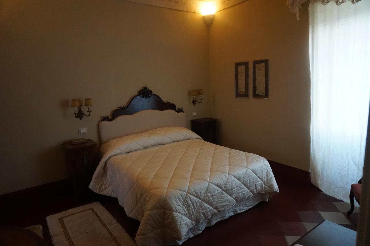 Palazzo De Fabritiis Bed & Breakfast Rosciano  Exterior photo