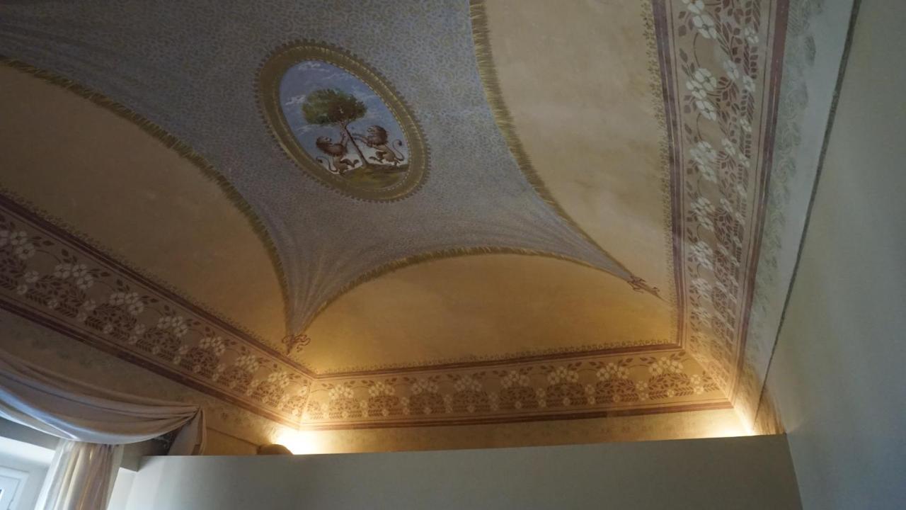 Palazzo De Fabritiis Bed & Breakfast Rosciano  Exterior photo