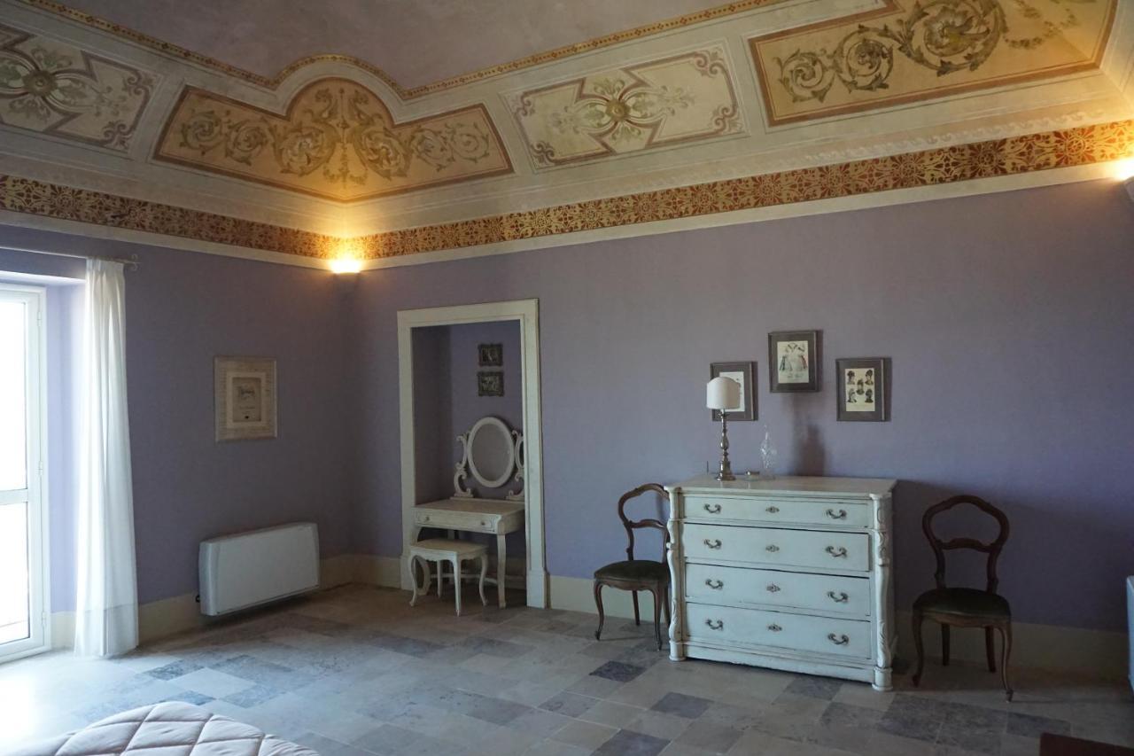 Palazzo De Fabritiis Bed & Breakfast Rosciano  Exterior photo