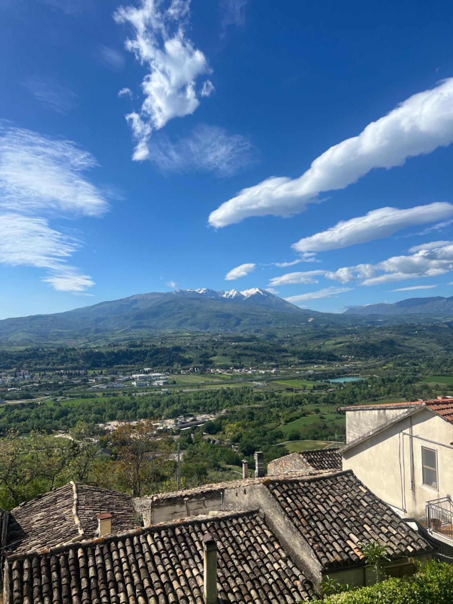 Palazzo De Fabritiis Bed & Breakfast Rosciano  Exterior photo